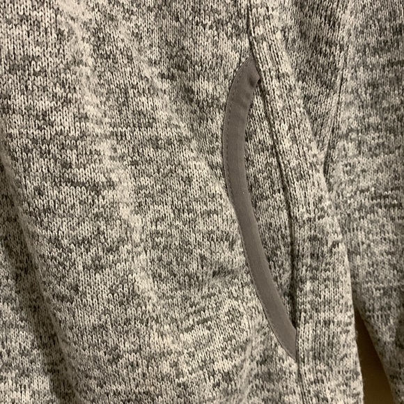 Simply Southern Size Medium Gray Snap Fleece Lined Pullover NEW WITHOUT - Picture 5 of 5